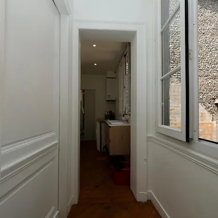 Antoine Rue Fontenelle شقة